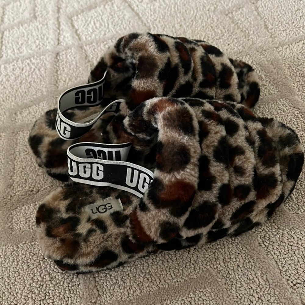 Ugg Slippers - Ugh Women’s Fluff Yeah slippers